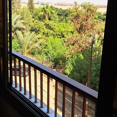 Panorama Apartment With A Charming View Of Cairo International Airport All The Apt For You With Free Airport Pick Up Or Drop Off Limousine شقة بانوراما بإطلالة ساحرة على مطار القاهرة الدولي Exteriör bild